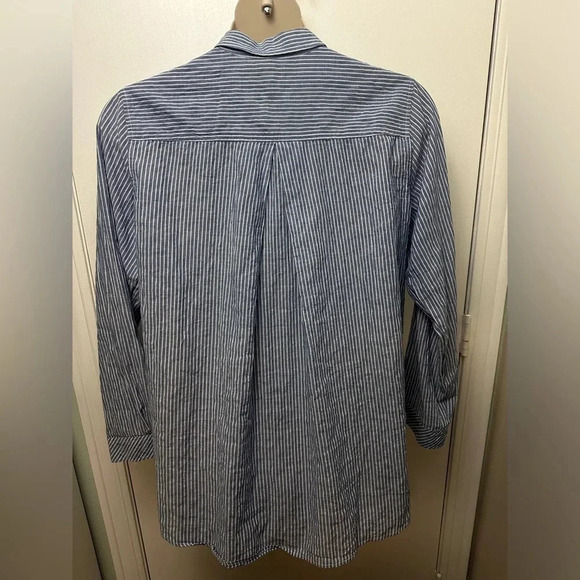 Beachy Cotton oversized blue and white striped long sleeve with floral embroider - Picture 4 of 8